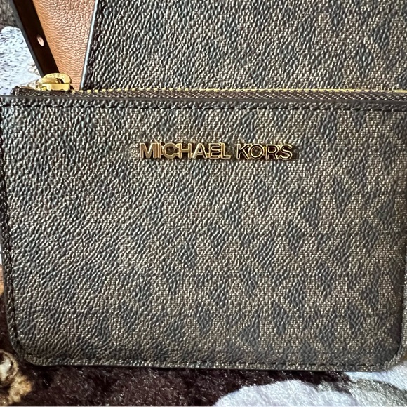 MICHAEL KORS Signature Avril Satchel Crossbody Bag With Keychain Wallet NWT - Picture 3 of 14